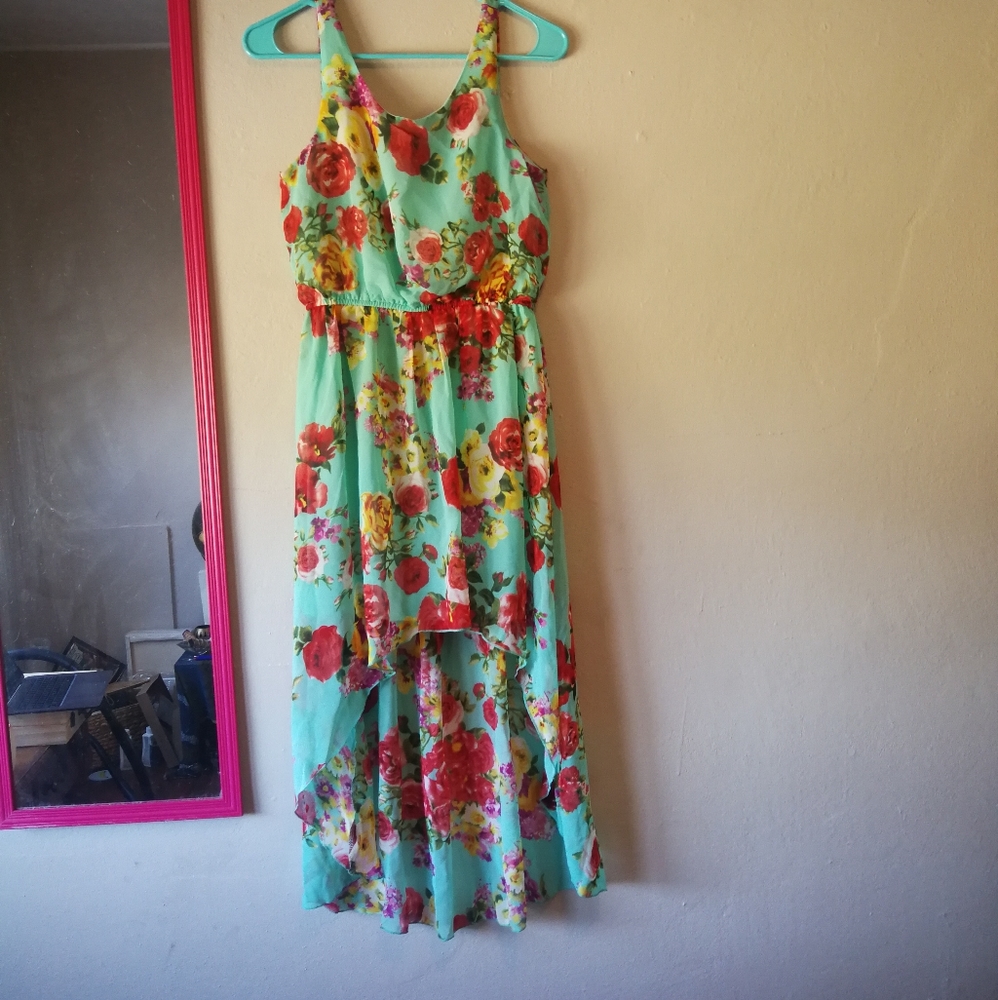 3 for $30 Floral flowy dress